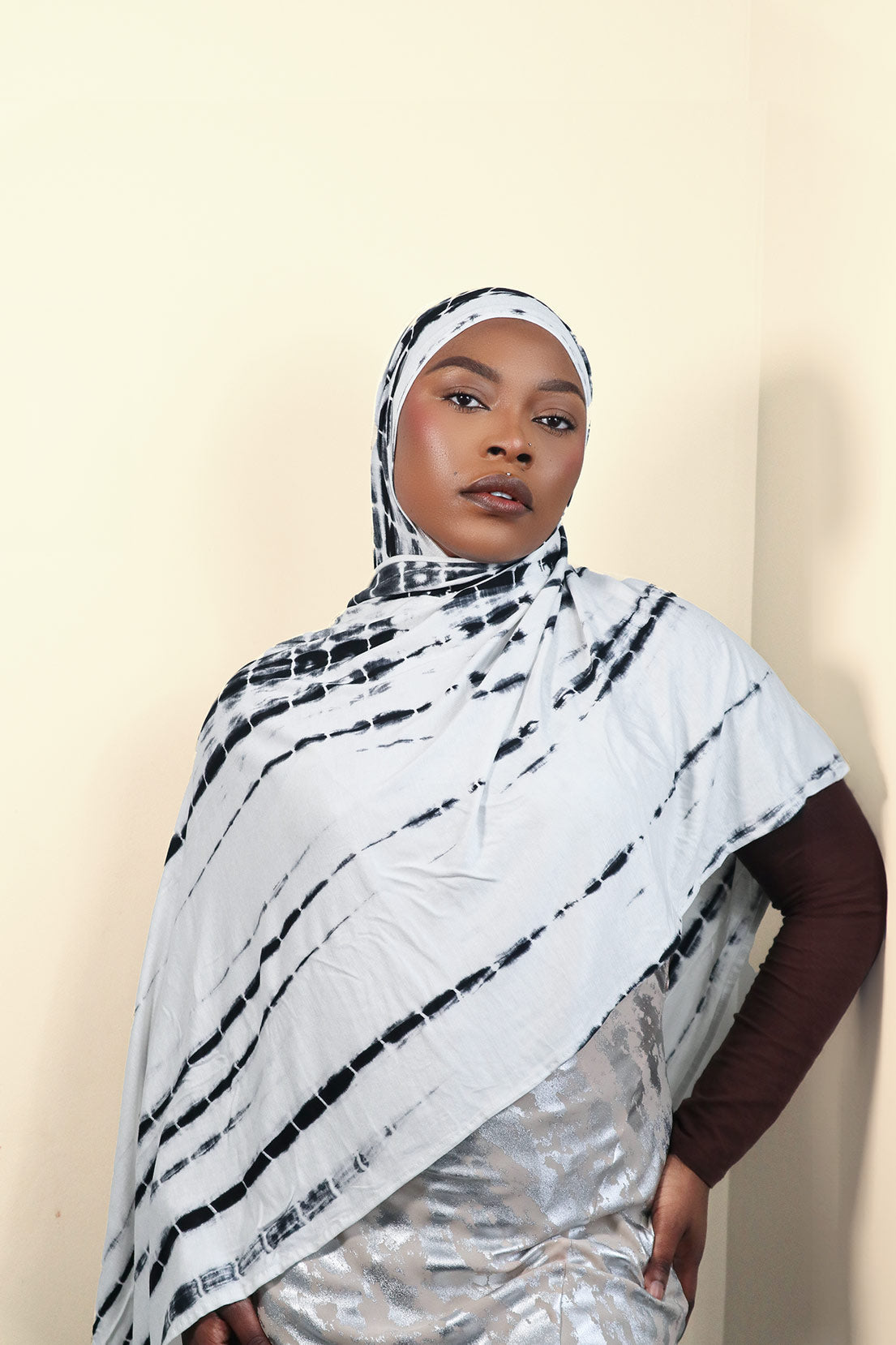 TIE DYE HIJAB - BLACK AND WHITE