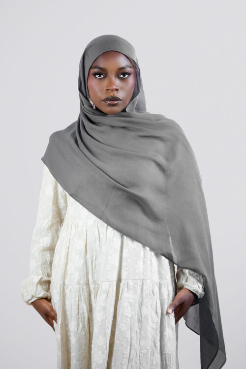 Woman wearing a gray  modal hijab