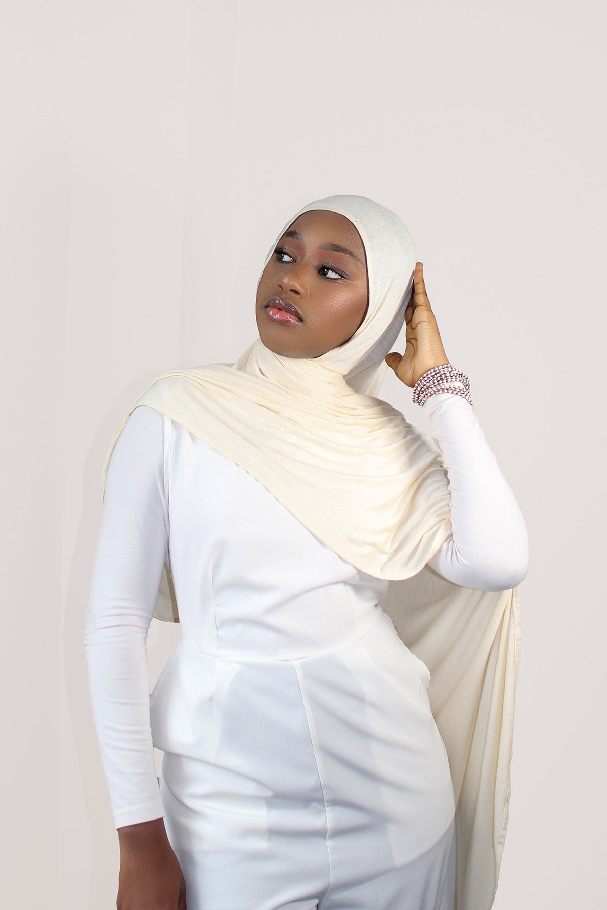 INSTANT PRE-SEWN JERSEY HIJAB - CREAM VANILLA